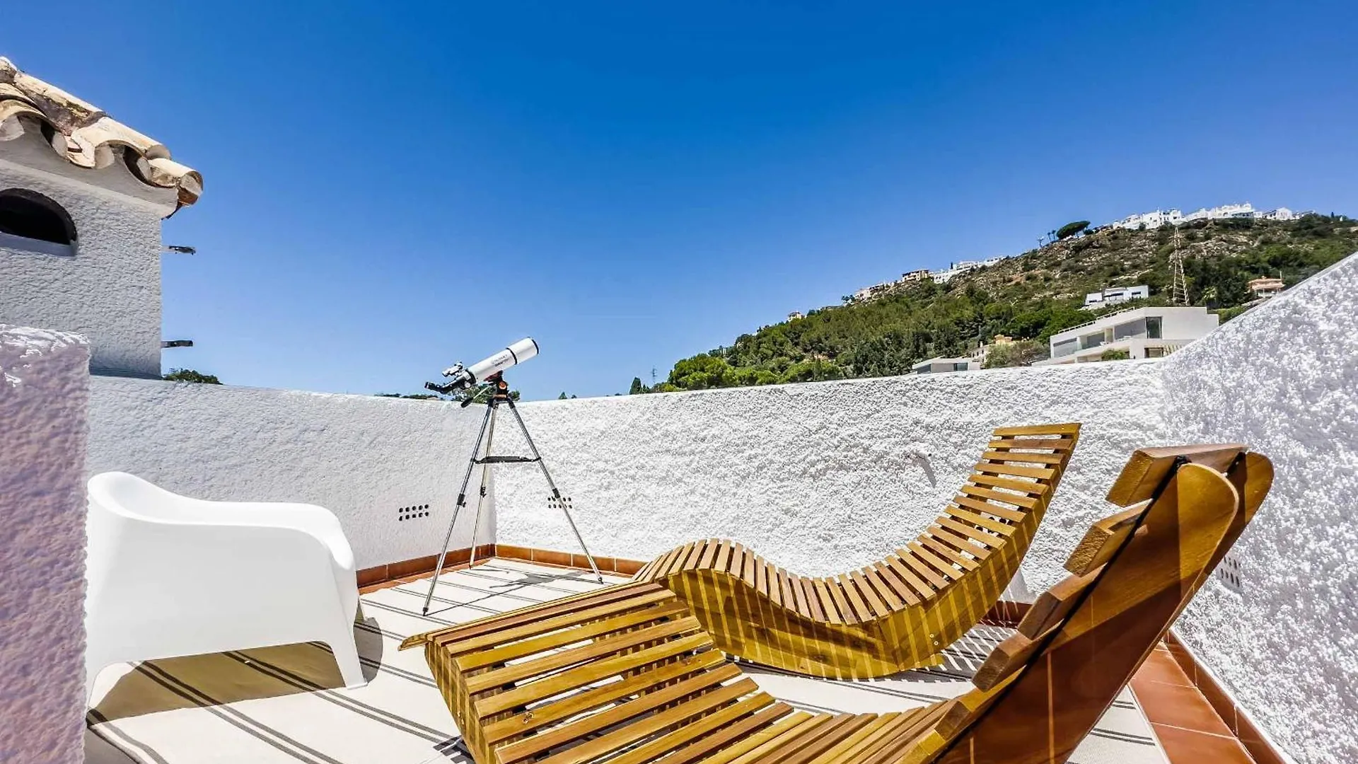 Villa 6 Views Unique Villa With Bbq, Chill Areas, Bar, Private Pool, In A Stunning Setting With Sea, Mountain, Nature, Garden And Pool Views 베날마데나코스타 스페인