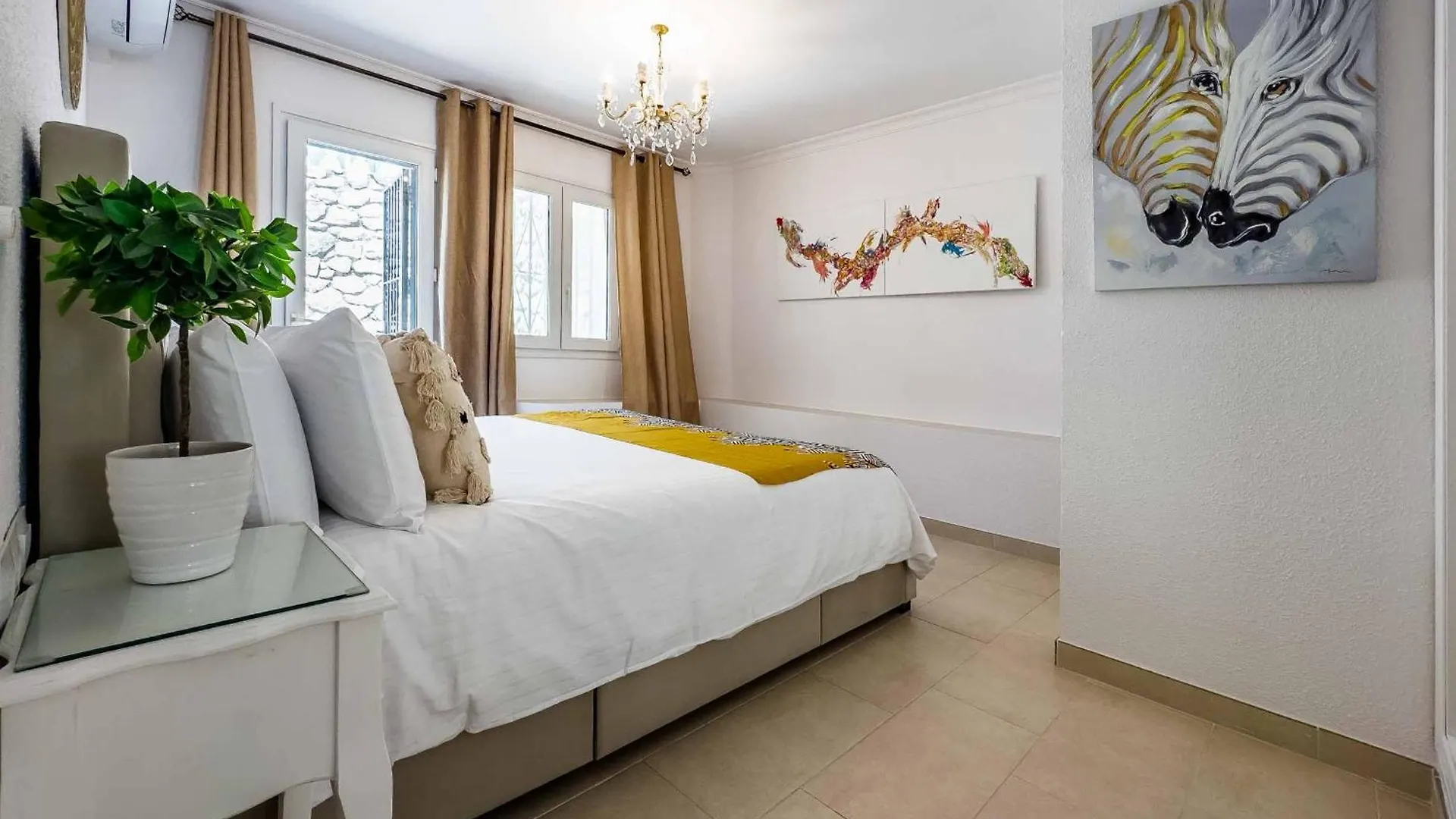 Villa 6 Views: Panoramic Paradise with Private Pool and BBQ Benalmadena