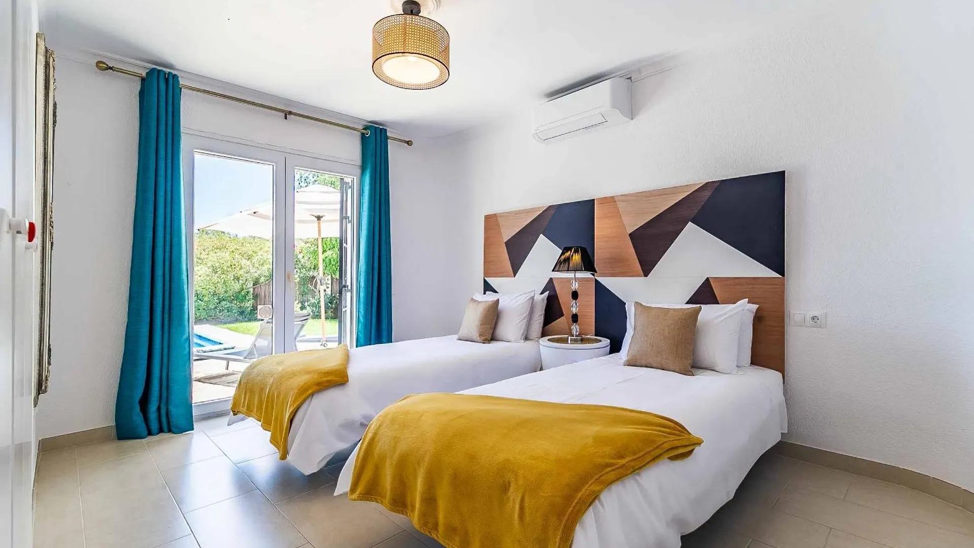 Villa 6 Views: Panoramic Paradise with Private Pool and BBQ Benalmadena Spain