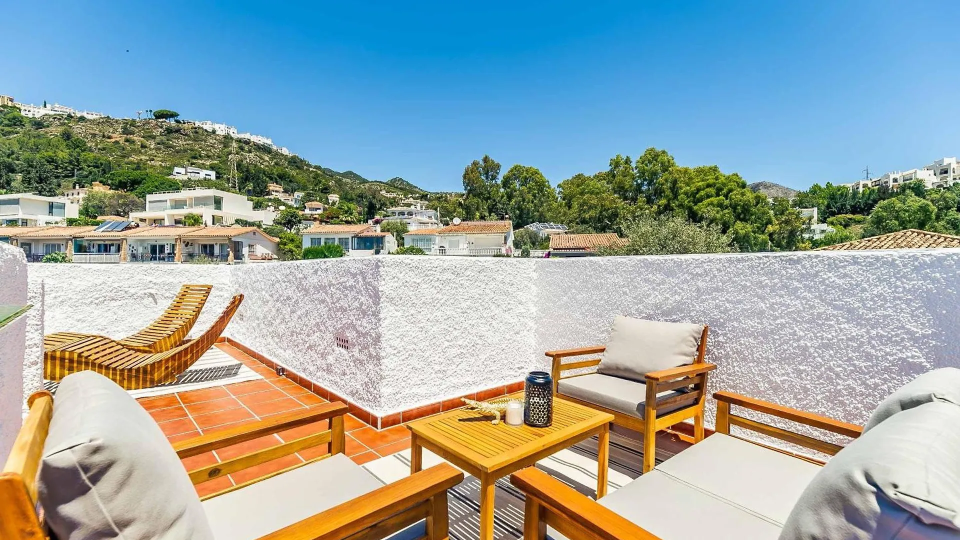 Villa 6 Views: Panoramic Paradise with Private Pool and BBQ Benalmadena